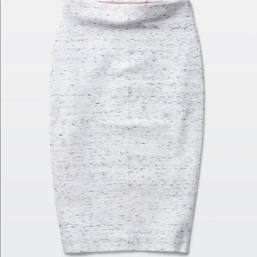 WILFRED Pencil Skirt - Size Small